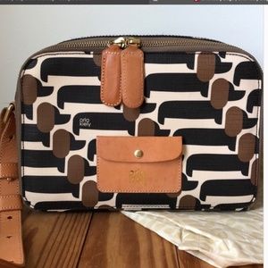 ISO Orla Kiely Dog Show Ella Bag (do not buy!)